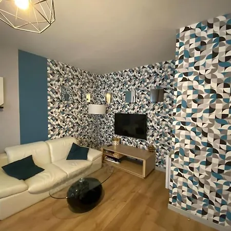 Le Lagon Bleu Avec Balcon דירה